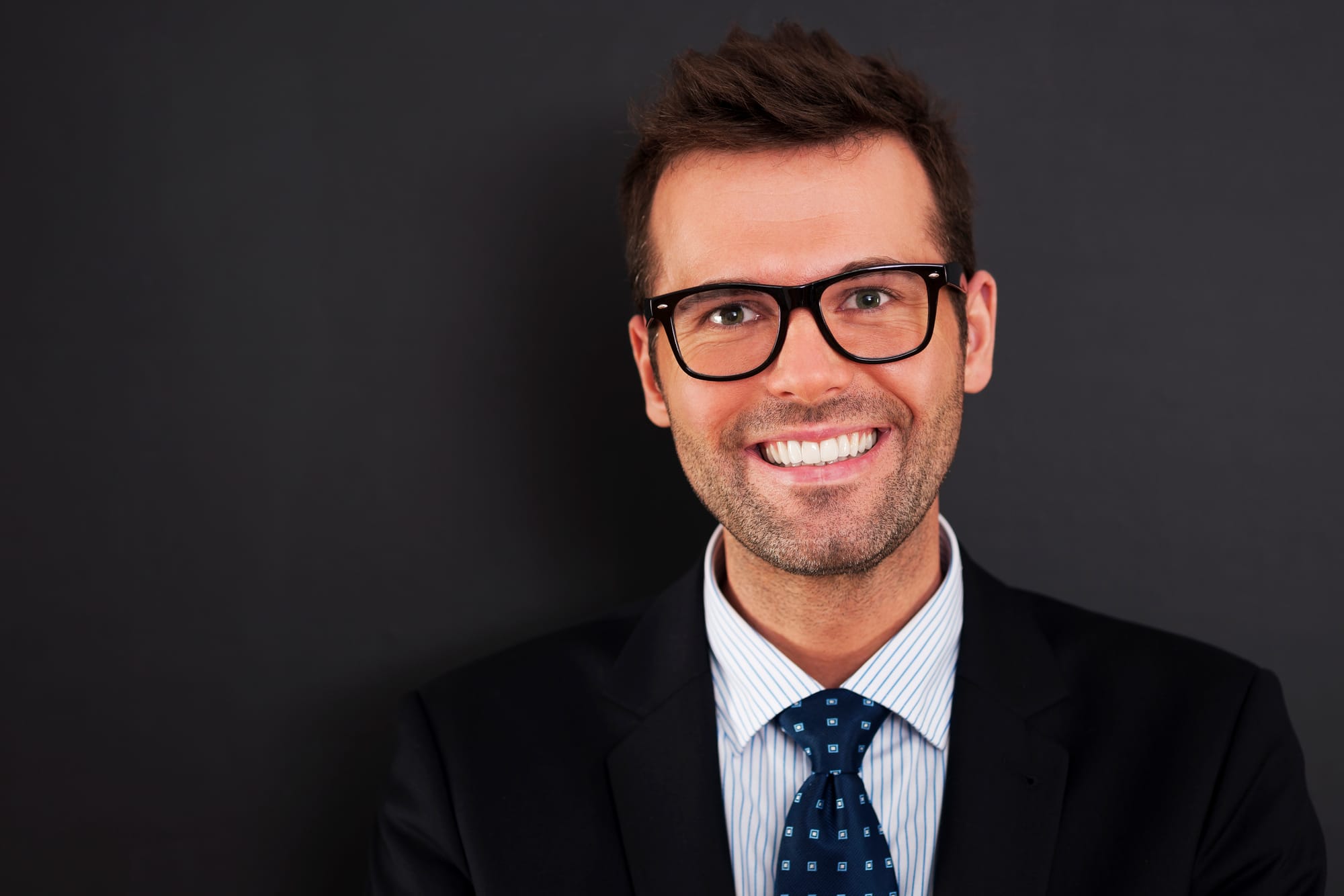 15 Professional Headshot Examples That Get Results
